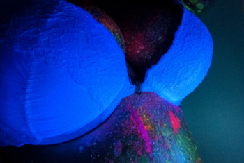 Nacktbilder Amateur LittleEve