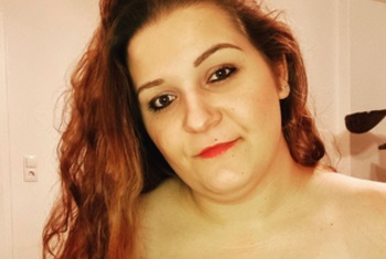 Nacktbilder Amateur CurvyWoman28