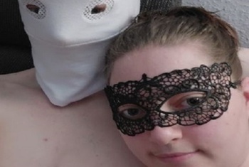 Nacktbilder Amateur masked-topcouple