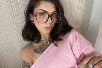 Nacktbilder Amateur NovaSin
