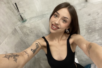 Nacktbilder Amateur Roxy-Bullet
