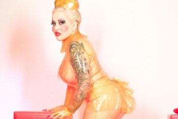 Nacktbilder Amateur DominatrixNoa