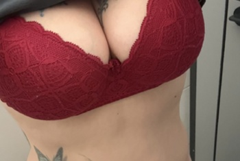 Nacktbilder Amateur FeuchteTara