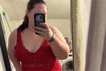 Nacktbilder Amateur CurvyWoman24