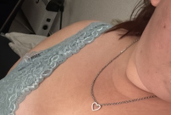 Nacktbilder Amateur CurvyWoman24