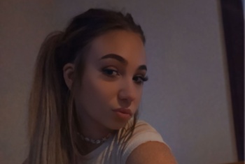 Nacktbilder Amateur LilyFeucht