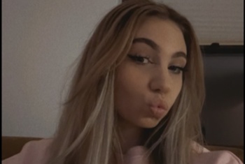 Nacktbilder Amateur LilyFeucht