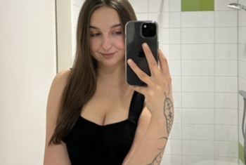 Nacktbilder Amateur CharlotteStar