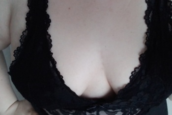 Nacktbilder Amateur Curvychick