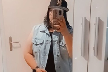 Nacktbilder Amateur Lilaflocke